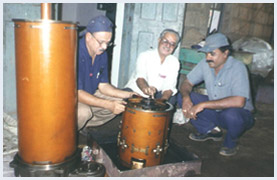 TRANSGEAR Engineers repairing OLTC at site